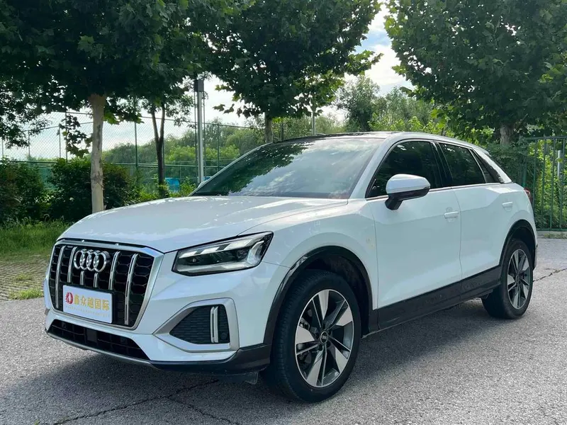 Audi Q2L, 2022