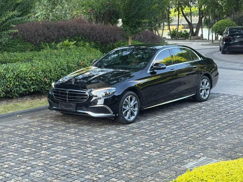 Mercedes-Benz E-Class, 2022