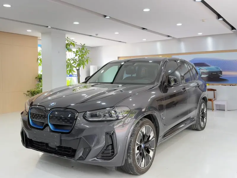BMW iX3, 2022