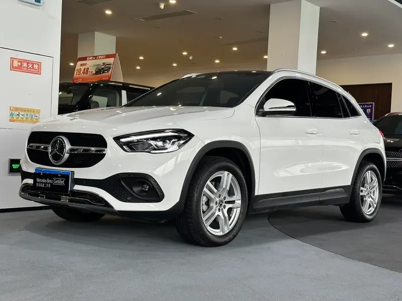Mercedes-Benz GLA Facelift GLA 200, 2023 — фото 1
