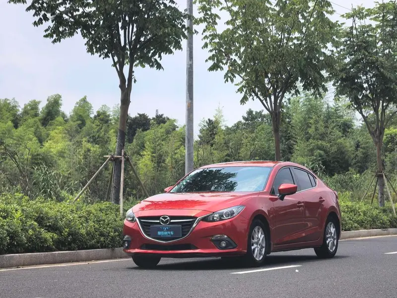 Mazda 3 Axela, 2016