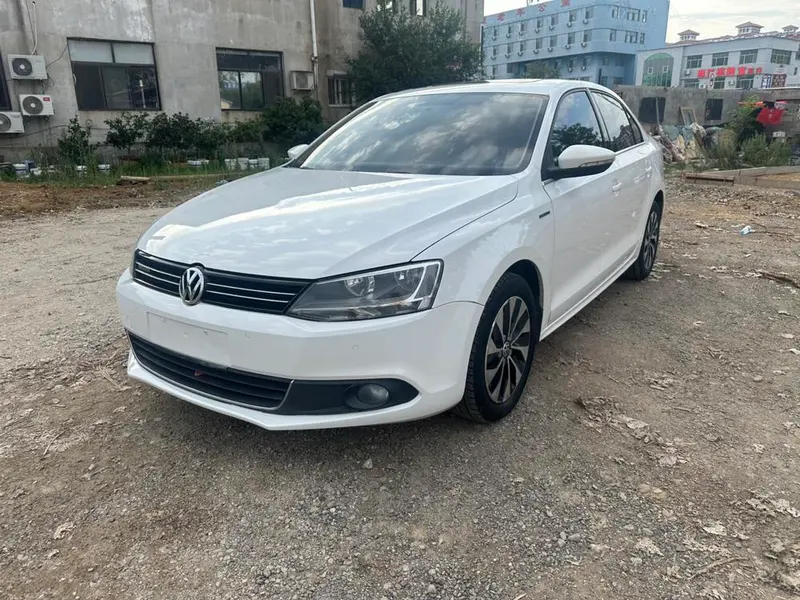 Volkswagen Sagitar, 2014