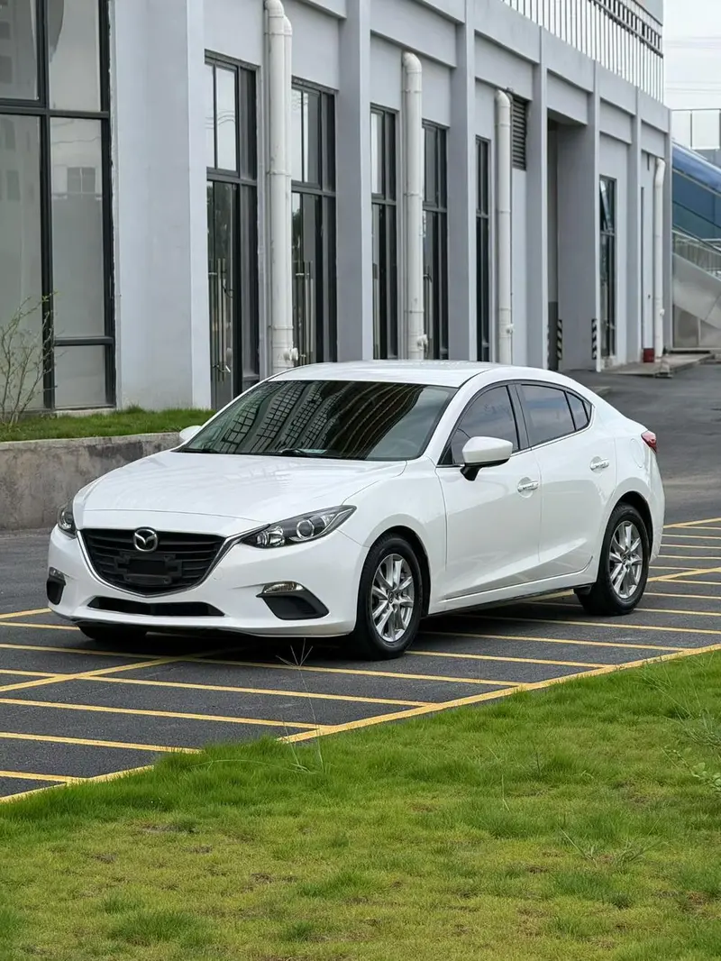 Mazda 3 Axela, 2014