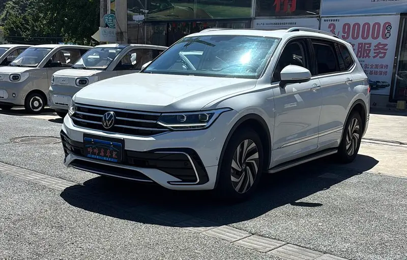 Volkswagen Tiguan L Model 330TSI 2WD R-Line Edition, 2024 — фото 1