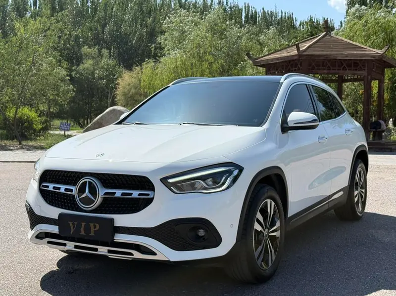 Mercedes-Benz GLA GLA 200, 2020 — фото 1