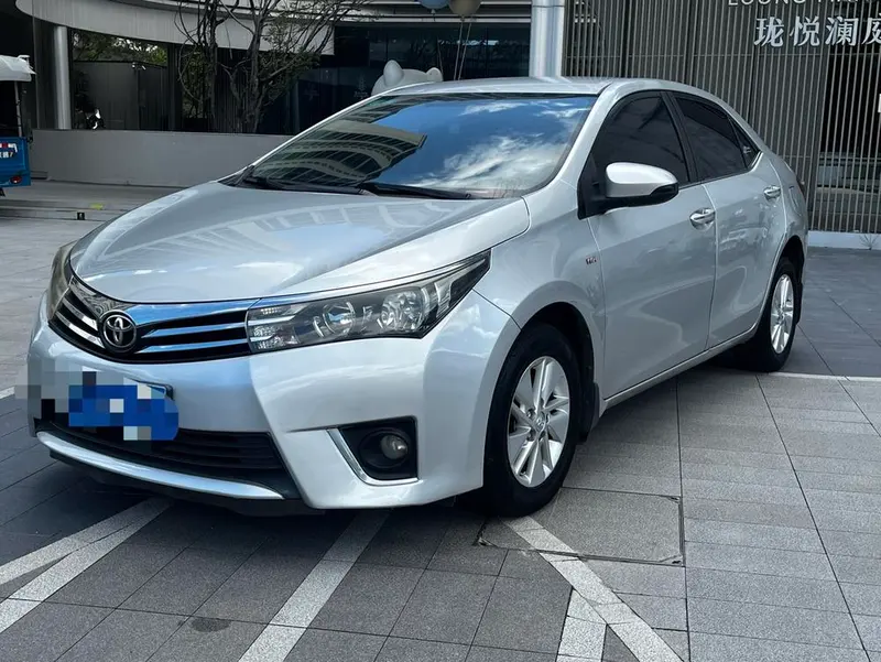 Toyota Corolla 1.6L CVT GL, 2014 — фото 1