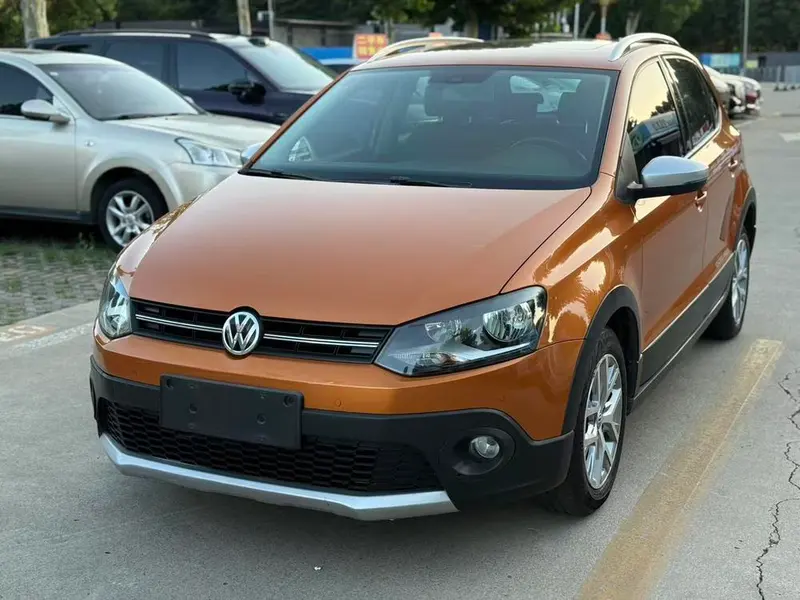 Volkswagen Polo 1.6L Cross POLO Auto, 2014 — фото 1