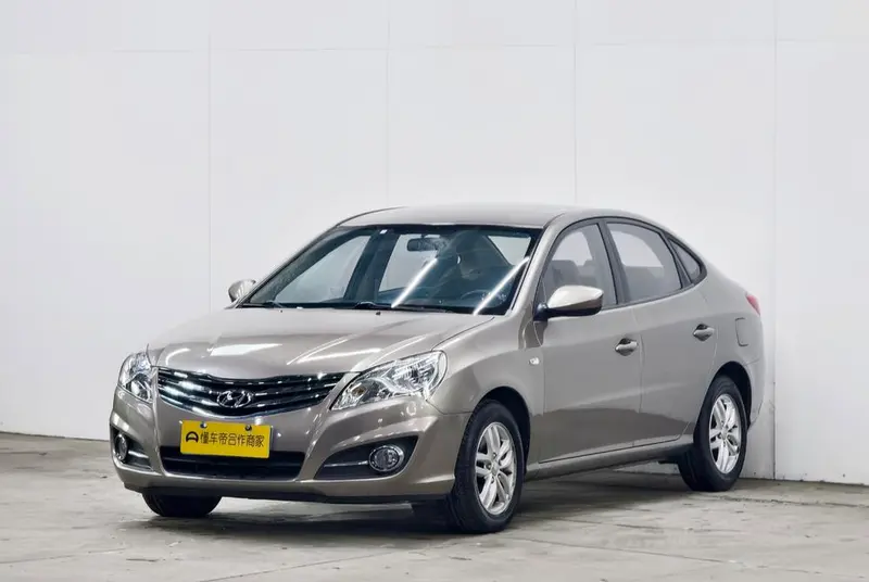 Hyundai Elantra Yuedong, 2011