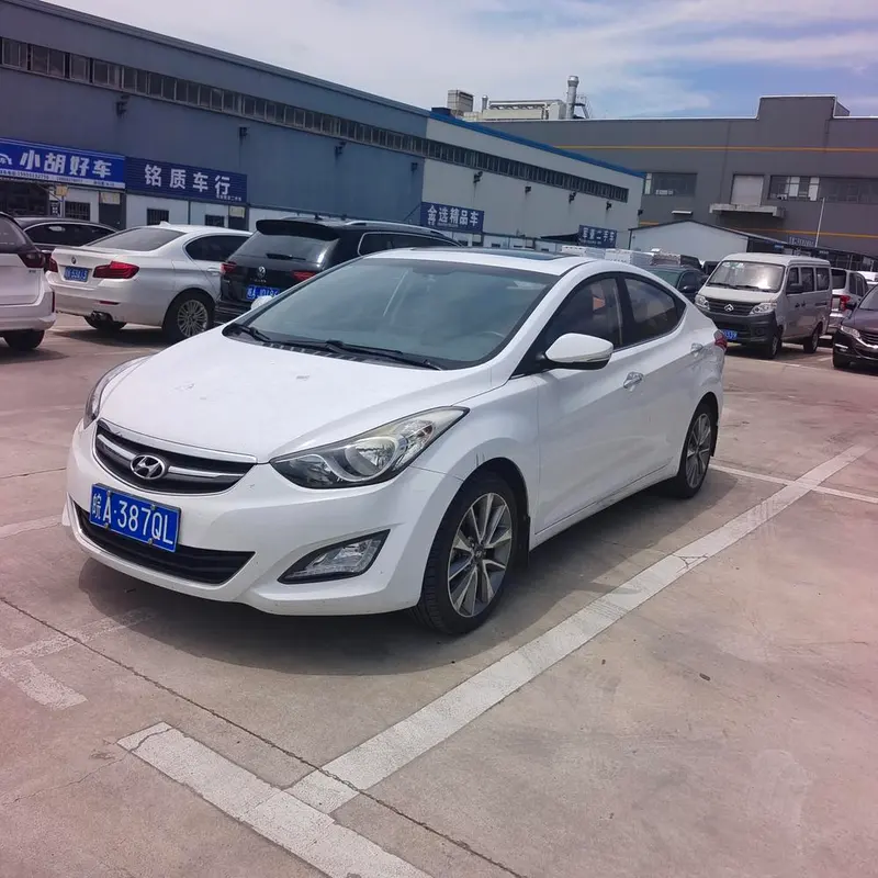 Hyundai Elantra Langdong, 2015