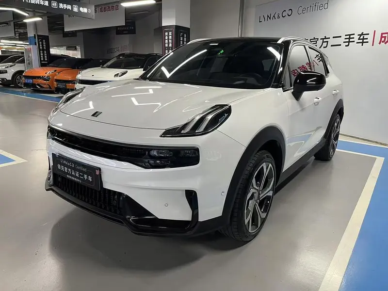 Lynk & Co 06, 2023