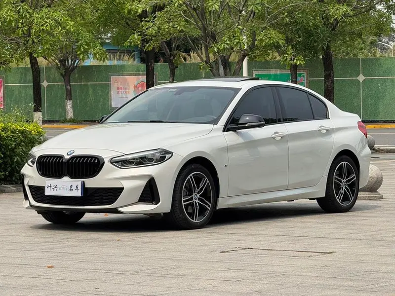 BMW 1-Series, 2021