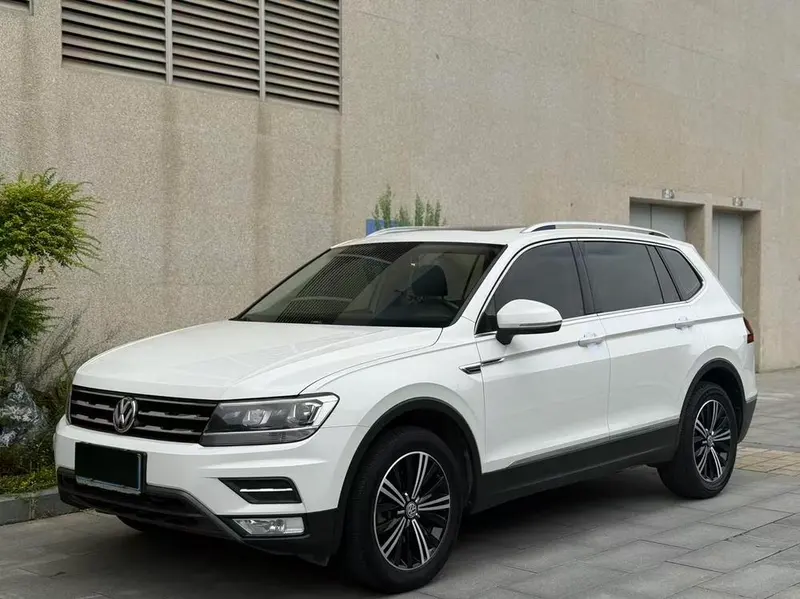 Volkswagen Tiguan L 330TSI Auto 2WD Panoramic Comfort Edition CN6, 2020 — фото 1