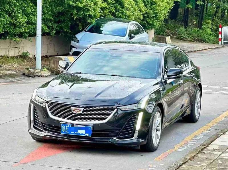 Cadillac CT5 28T Gold Version, 2022 — фото 1