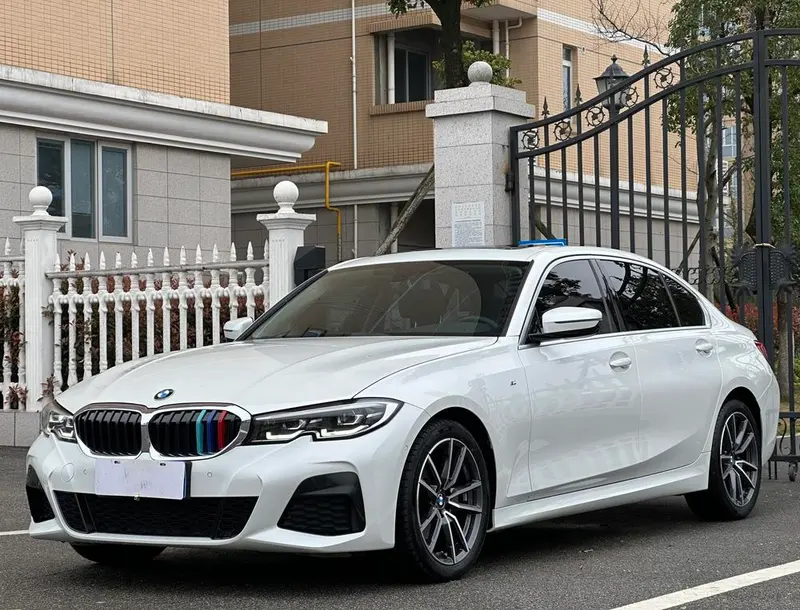 BMW 3-Series, 2021