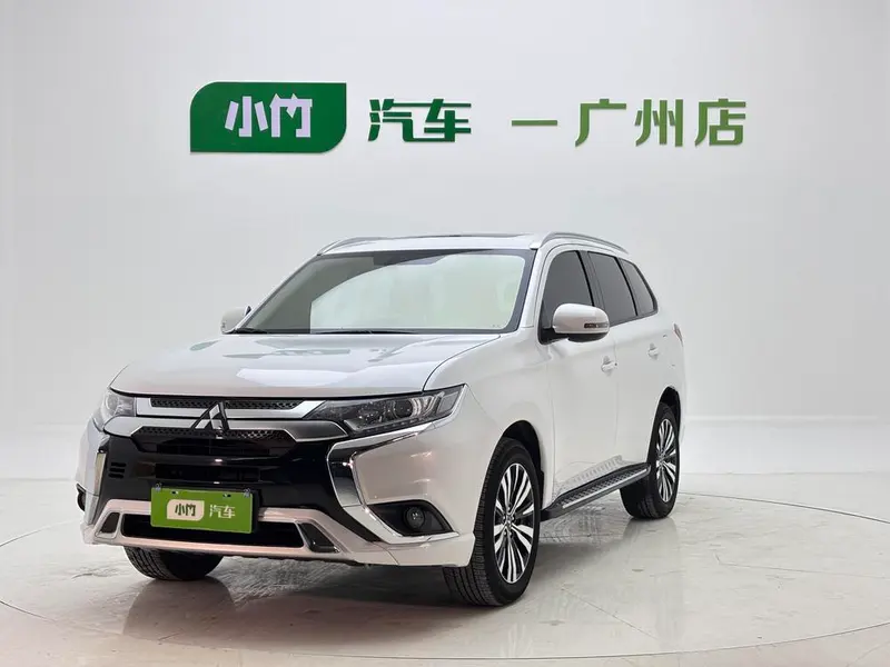 Mitsubishi Outlander, 2021
