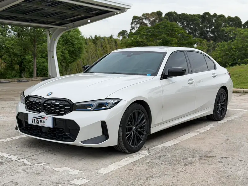 BMW 3-Series, 2023