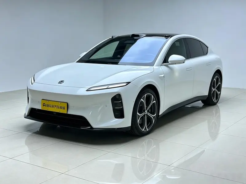 NIO ET5, 2025