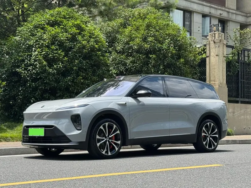 NIO ES8, 2023