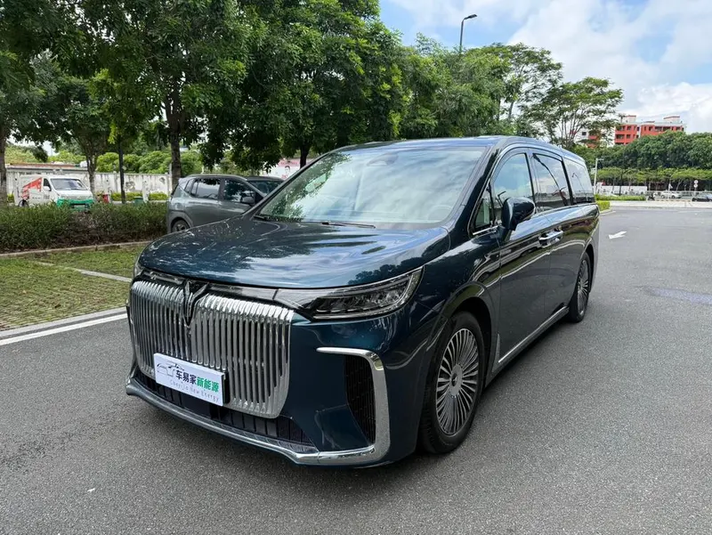Voyah Dreamer PHEV, 2025