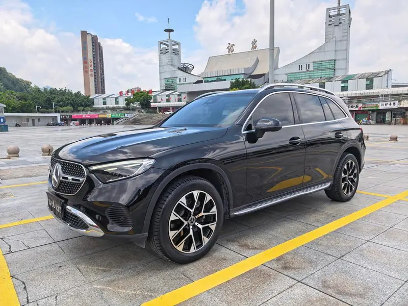 Mercedes-Benz GLC GLC 260 L 4MATIC Version 5 Seater, 2024 — фото 1