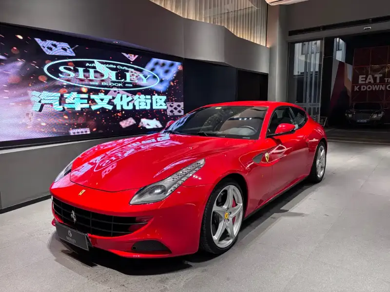 Ferrari FF, 2014