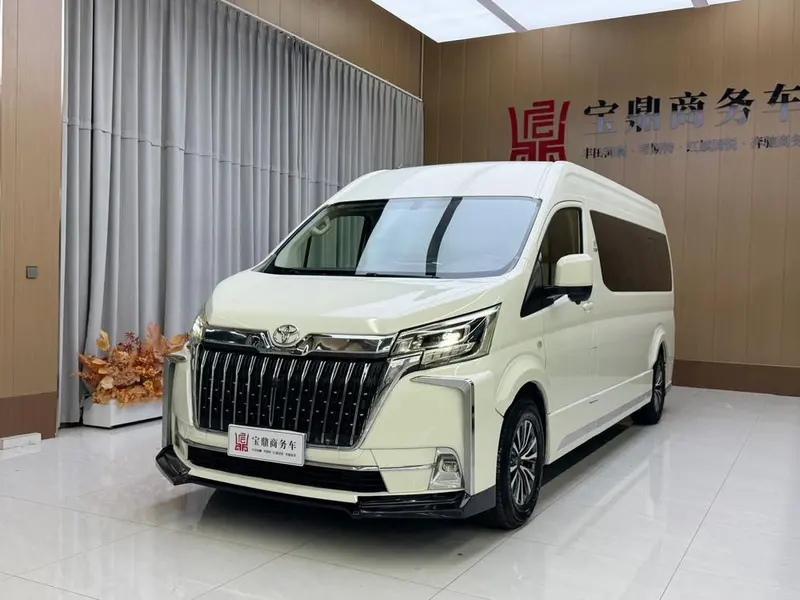 Toyota Hiace, 2024