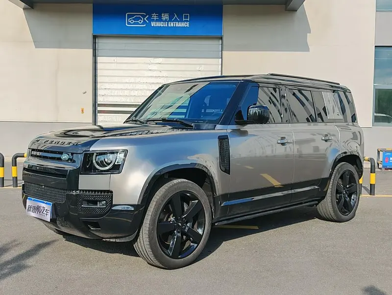 Land Rover Defender, 2024