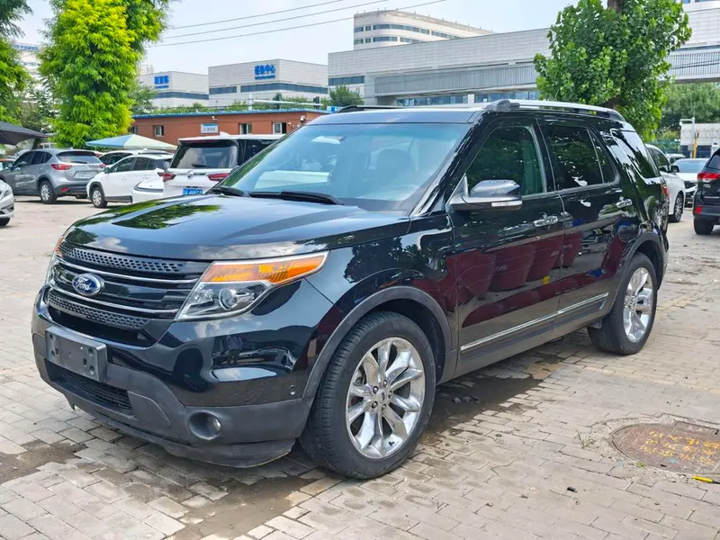 Ford Explorer (Import) 3.5L Prestige Version, 2013 — фото 1