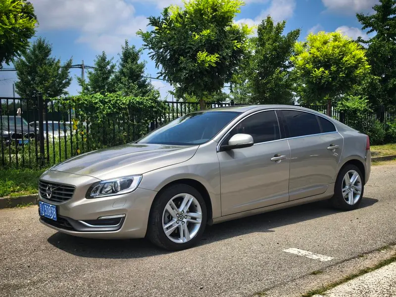 Volvo S60, 2015