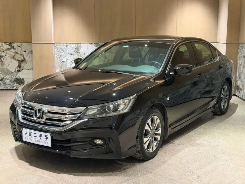 Honda Accord, 2015