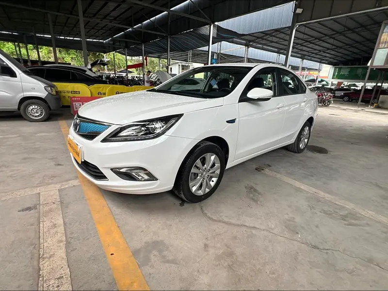 Changan Eado EV, 2018