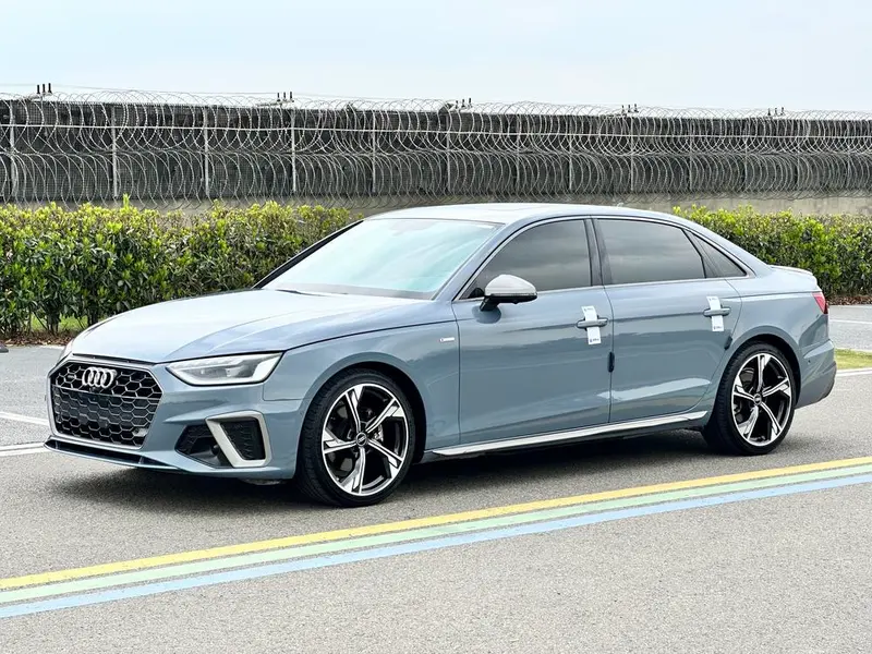 Audi A4L 40 TFSI quattro RS Version, 2022 — фото 1