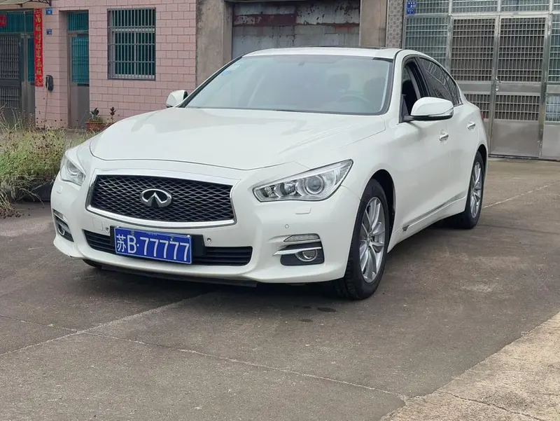 Infiniti Q50, 2014