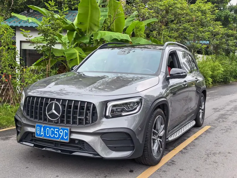 Mercedes-Benz GLB AMG, 2020