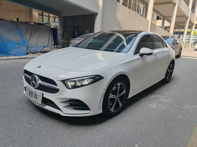 Mercedes-Benz A-Class Facelift A 200 L Sport Fashion Edition, 2022 — фото 1