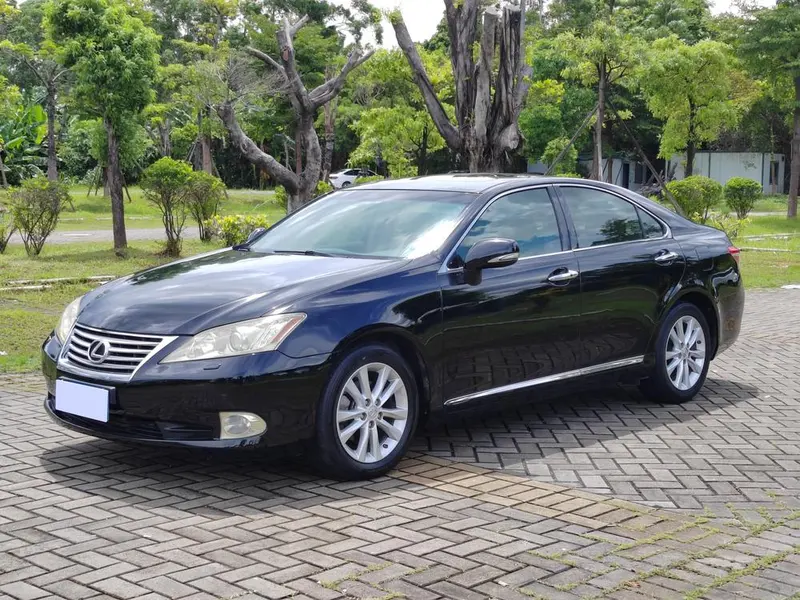Lexus ES, 2010