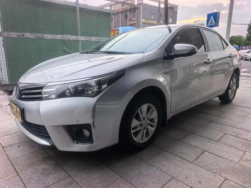Toyota Corolla 1.6L CVT GL, 2014 — фото 1