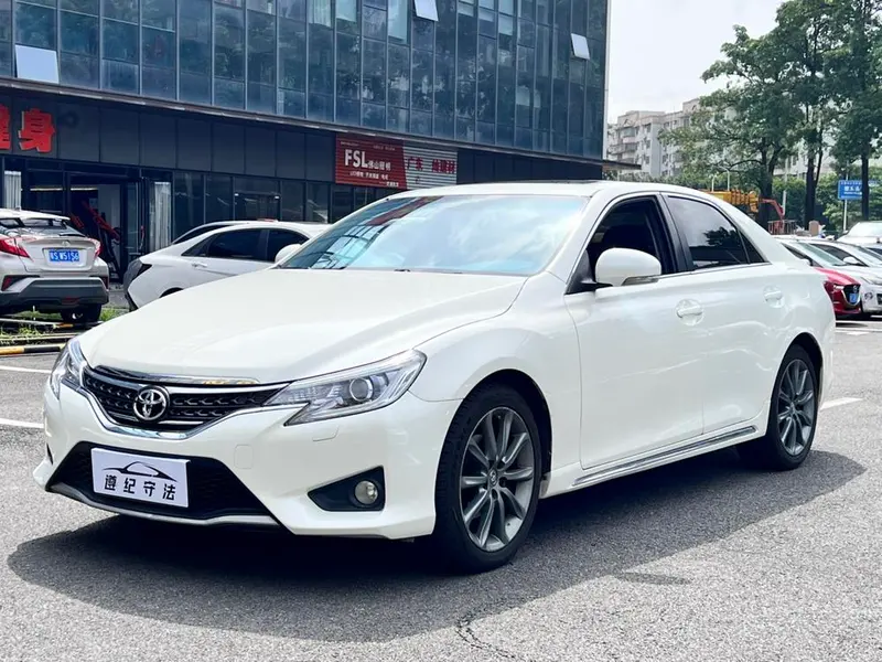 Toyota Reiz, 2013