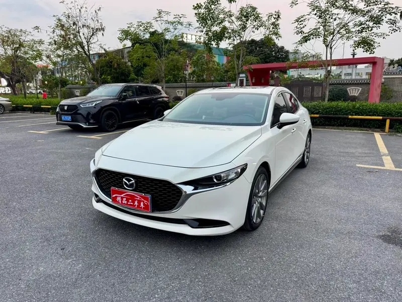 Mazda 3 Axela, 2023