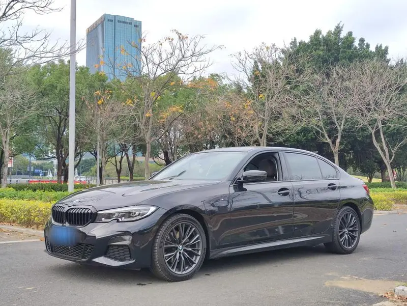 BMW 3-Series, 2021