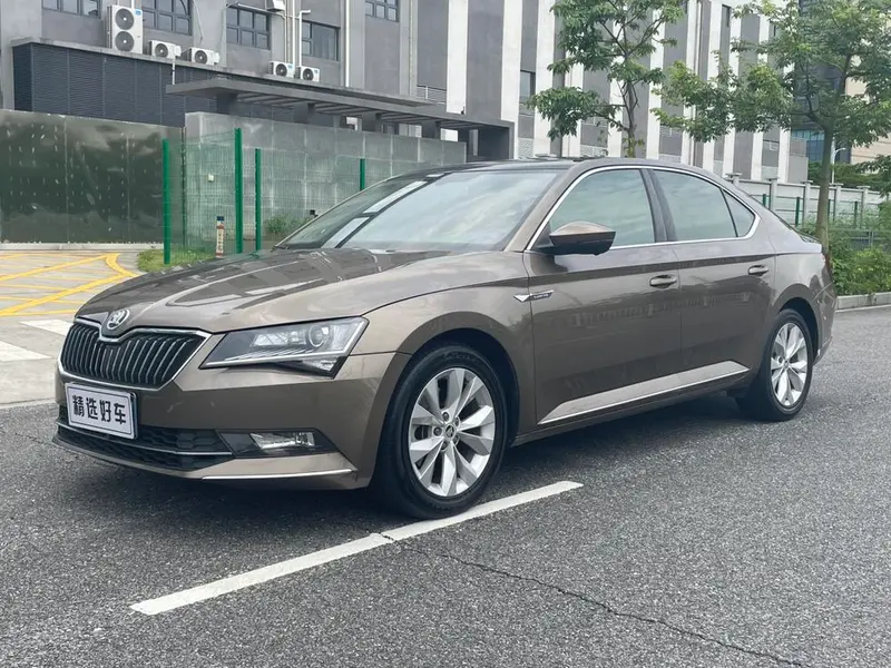 Skoda Superb, 2016