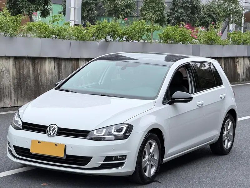 Volkswagen Golf 1.4TSI Auto Comfort Version, 2015 — фото 1
