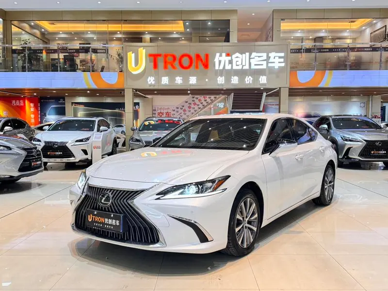 Lexus ES 200 Edition CN6, 2020 — фото 1