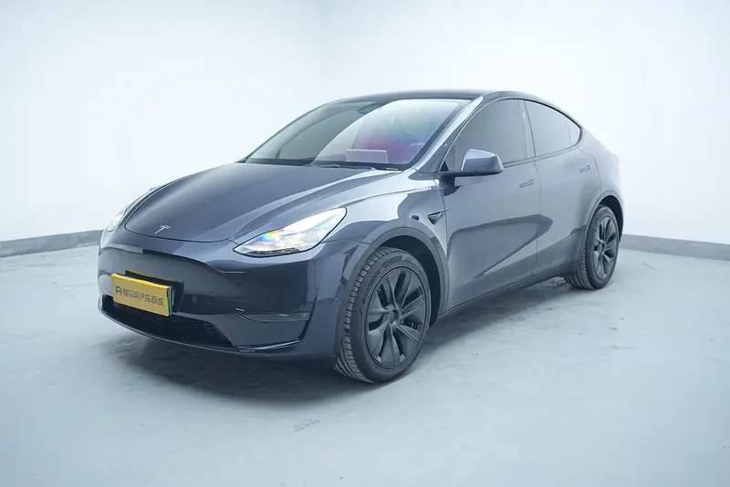 Tesla Model Y Long Range AWD Edition, 2024 — фото 1