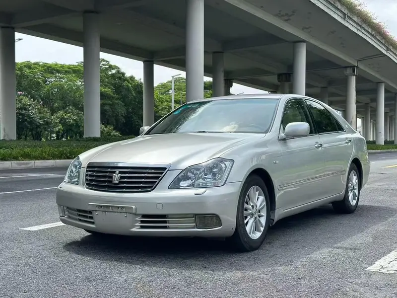 Toyota Crown, 2006