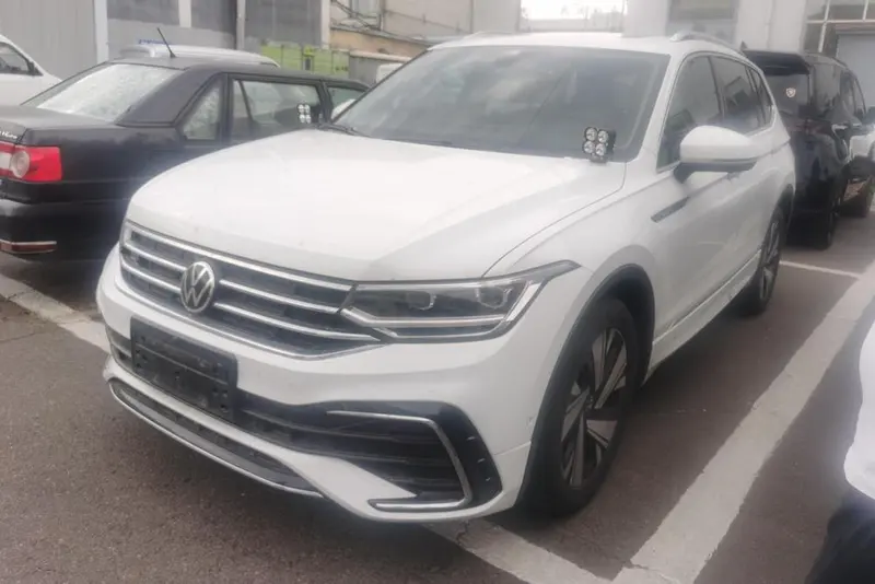 Volkswagen Tiguan L, 2023