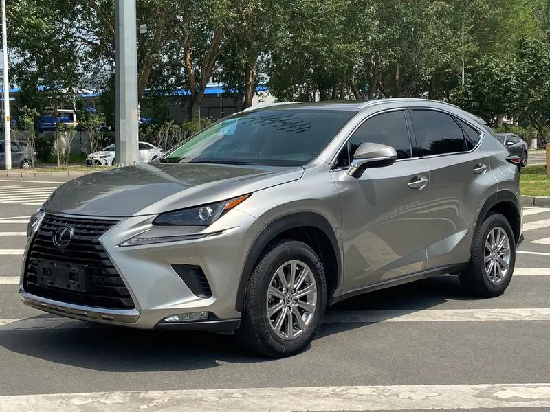 Lexus NX, 2020