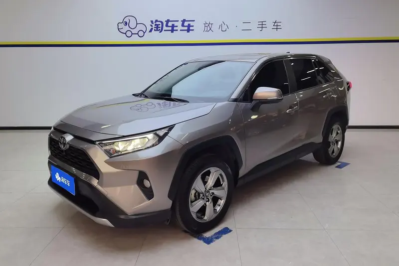 Toyota RAV4 2.0L CVT 2WD Style Edition, 2021 — фото 1