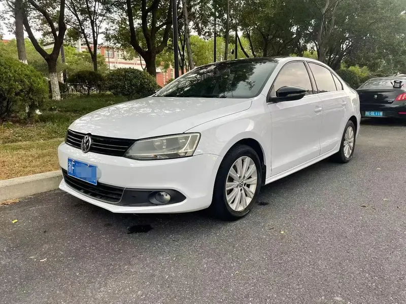 Volkswagen Sagitar, 2014