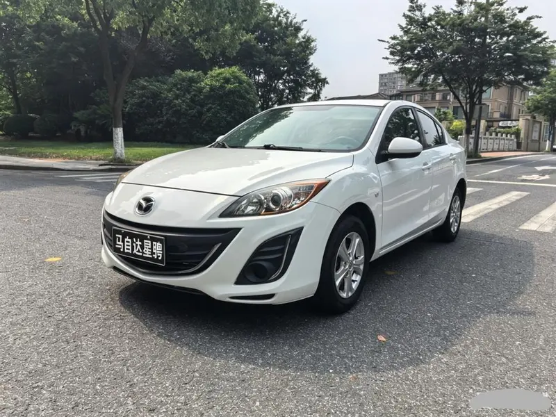 Mazda 3 Xingcheng, 2015